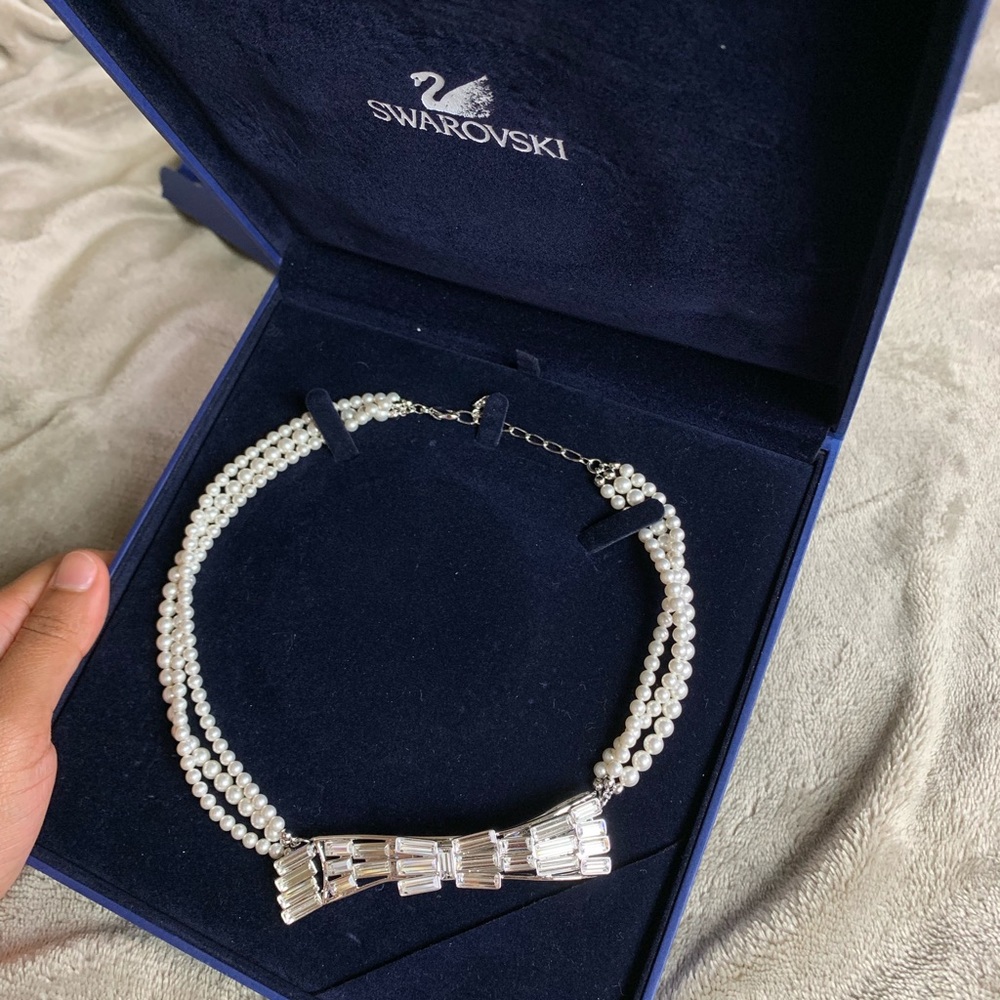 Pearl and crystal necklace